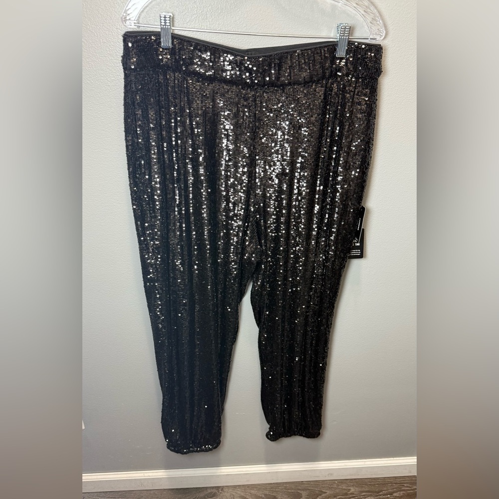 Express Women's NEW‎ High Rise Sequined Black Jogger Pants Size Large